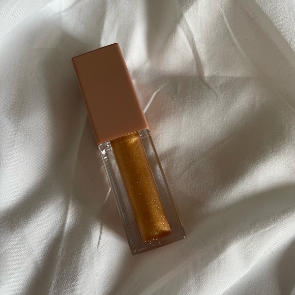 BRAND NEW KKW Beauty Gloss in Shade Gold Sparkle - Picture 2 of 5